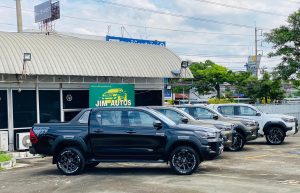 2021-Rocco-double-cab-green-multiple-front3